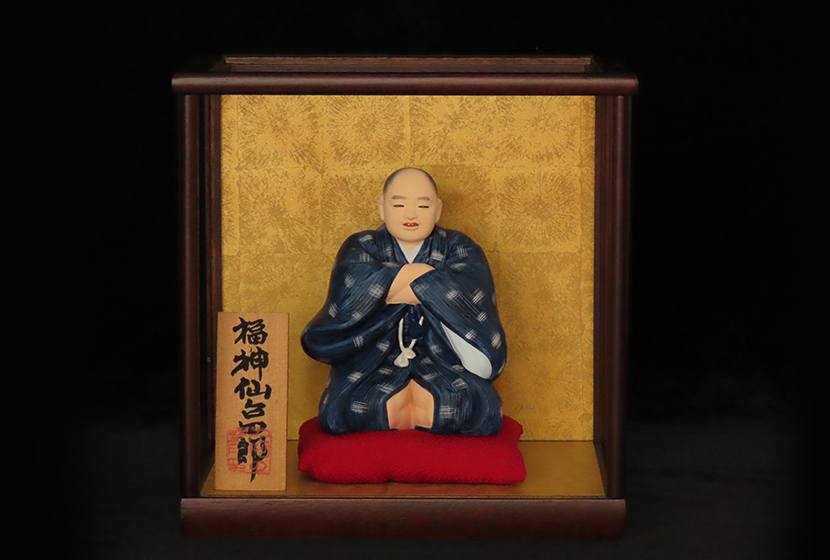 博多人形師によるこだわりの仙台四郎。 – 望月人形店